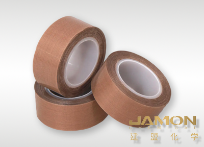 工業(yè)膠帶是廣泛應(yīng)用于制造、建筑、電子等多個(gè)領(lǐng)域的重要工具。它們的主要功能包括固定、密封、保護(hù)和絕緣。然而，無(wú)論是用于臨時(shí)還是長(zhǎng)期的應(yīng)用，工業(yè)膠帶的粘附強(qiáng)度都不是一個(gè)固定不變的指標(biāo)，它會(huì)隨著時(shí)間的推移而發(fā)生變化。